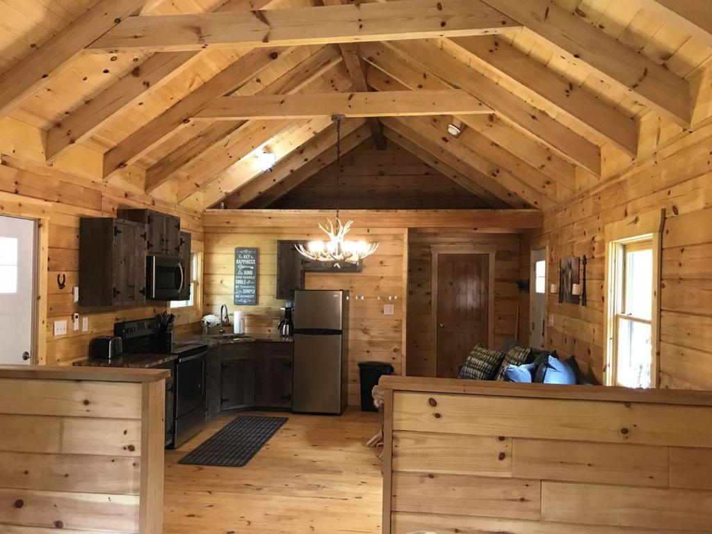 Pine Creek Cabins & Camping Resort South Bloomingville ภายนอก รูปภาพ